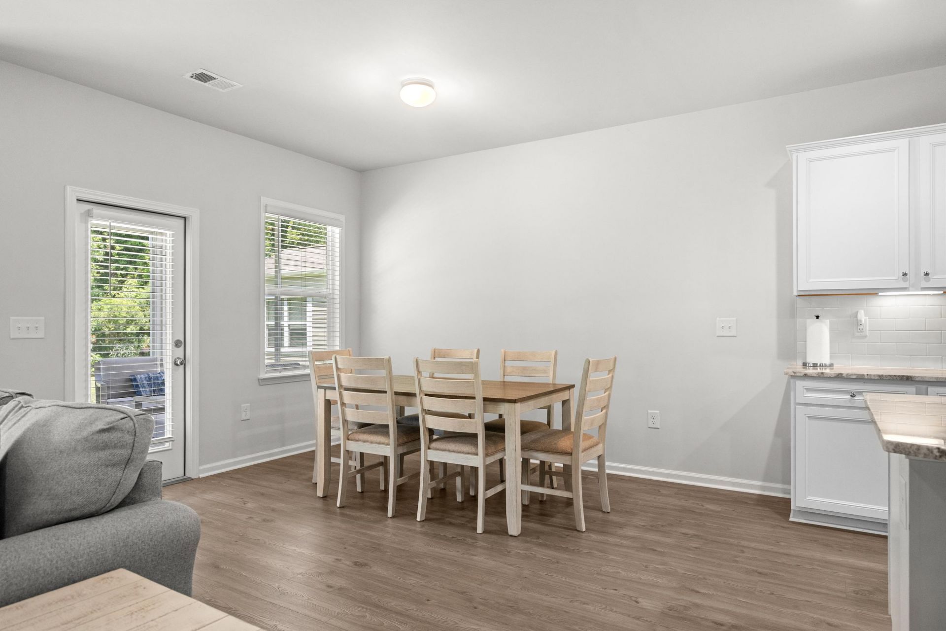2626 Ellesmere Circle  Photo 24