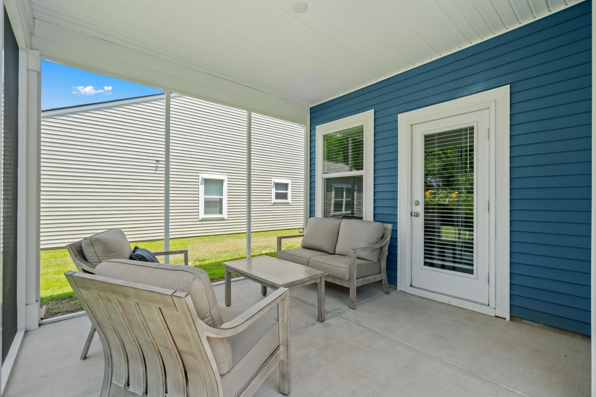 2626 Ellesmere Circle  Photo 27