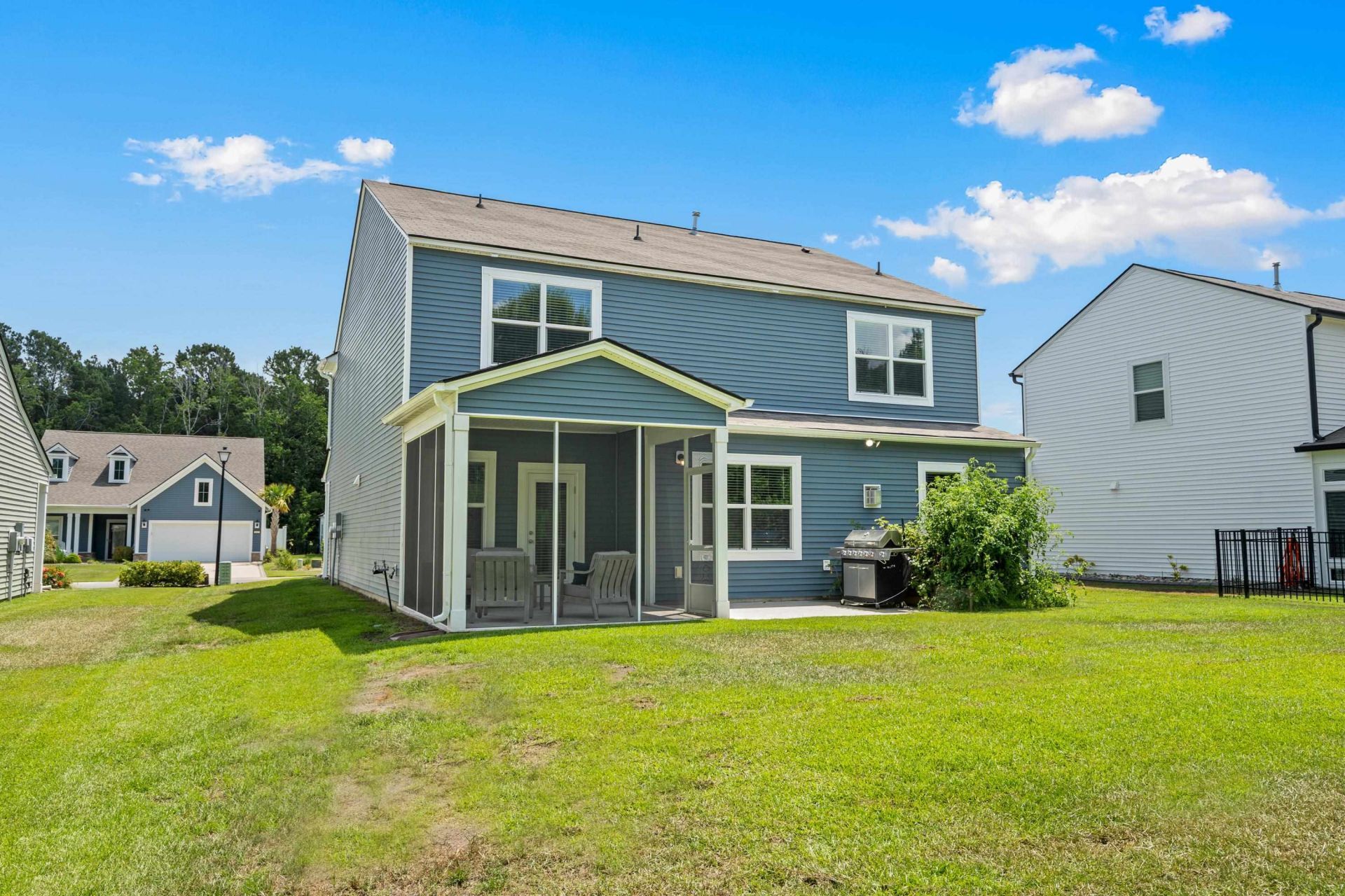2626 Ellesmere Circle  Photo 32