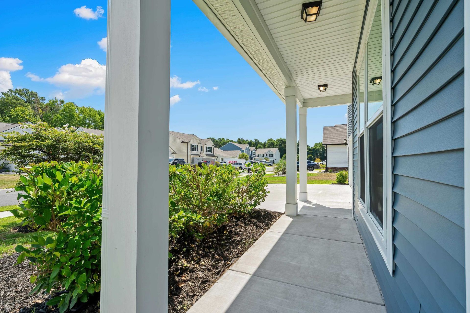 2626 Ellesmere Circle  Photo 4