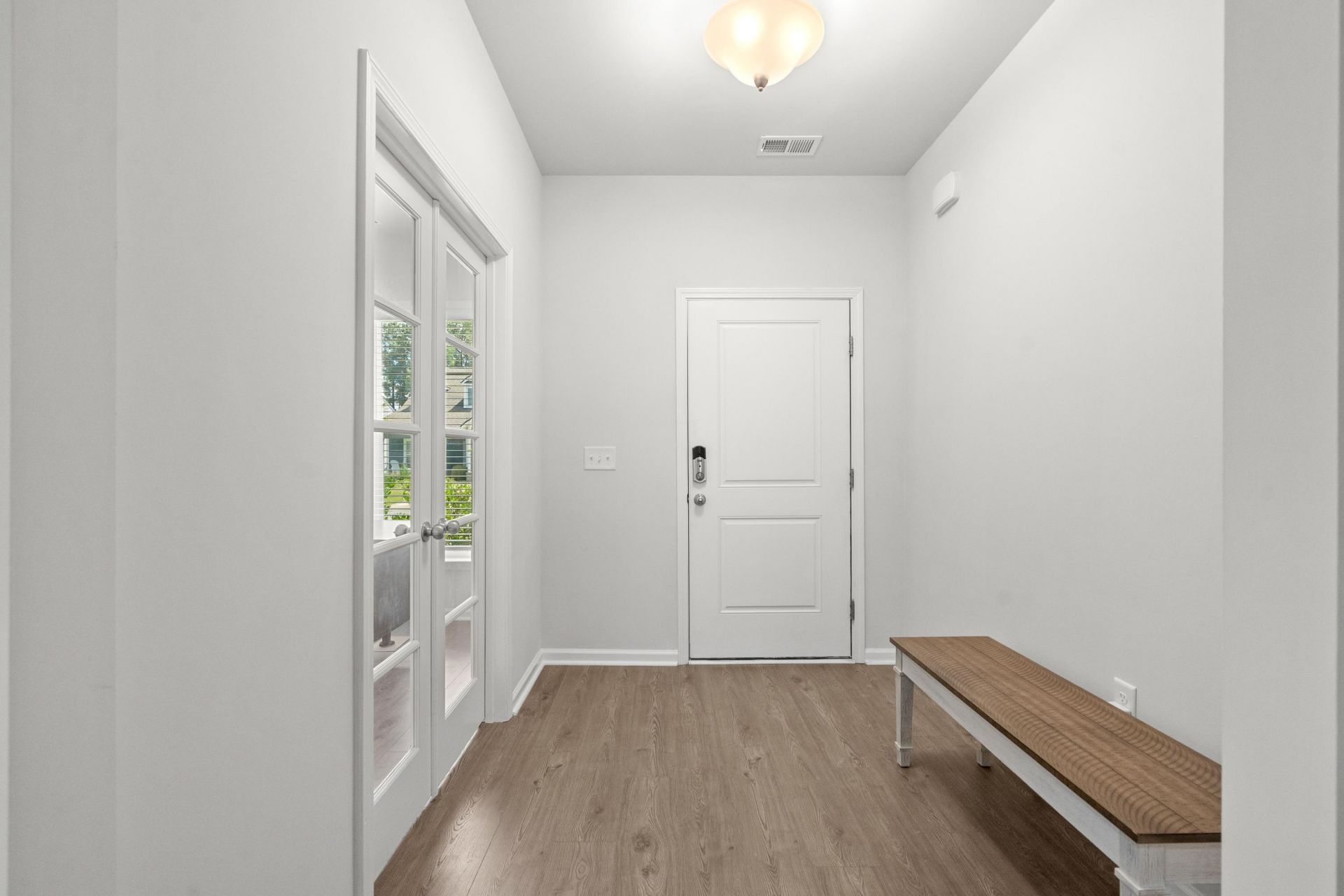 2626 Ellesmere Circle  Photo 6