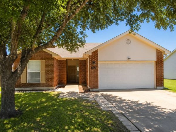607 Morning Dove DR, Hutto, TX 78634