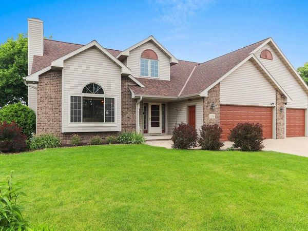 1194 MEADOW VIEW LANE, De Pere, WI 54115