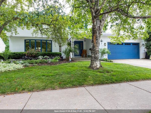 1715 N VIOLA STREET, Appleton, WI 54911