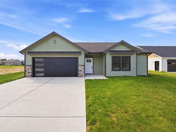 429 Rockers Drive, Baldwin City, KS 66006