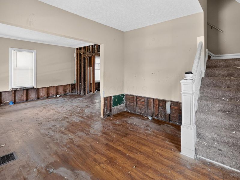 176 S Burgess Avenue, Columbus, OH 43204 Photo 3