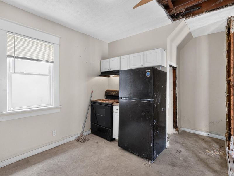 176 S Burgess Avenue, Columbus, OH 43204 Photo 7