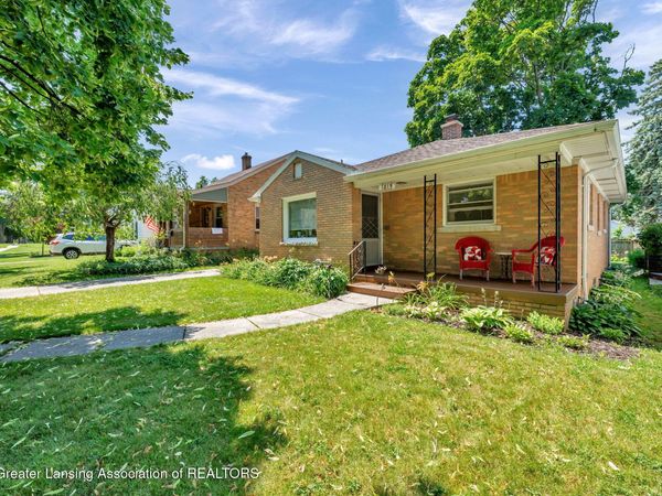 1015 N Verlinden Avenue, Lansing, MI 48915