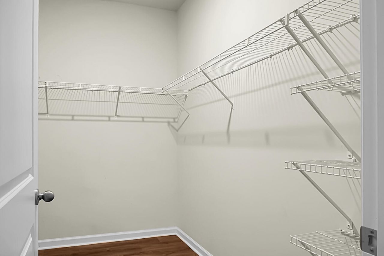 335 Spruce Ivy Street Photo 19