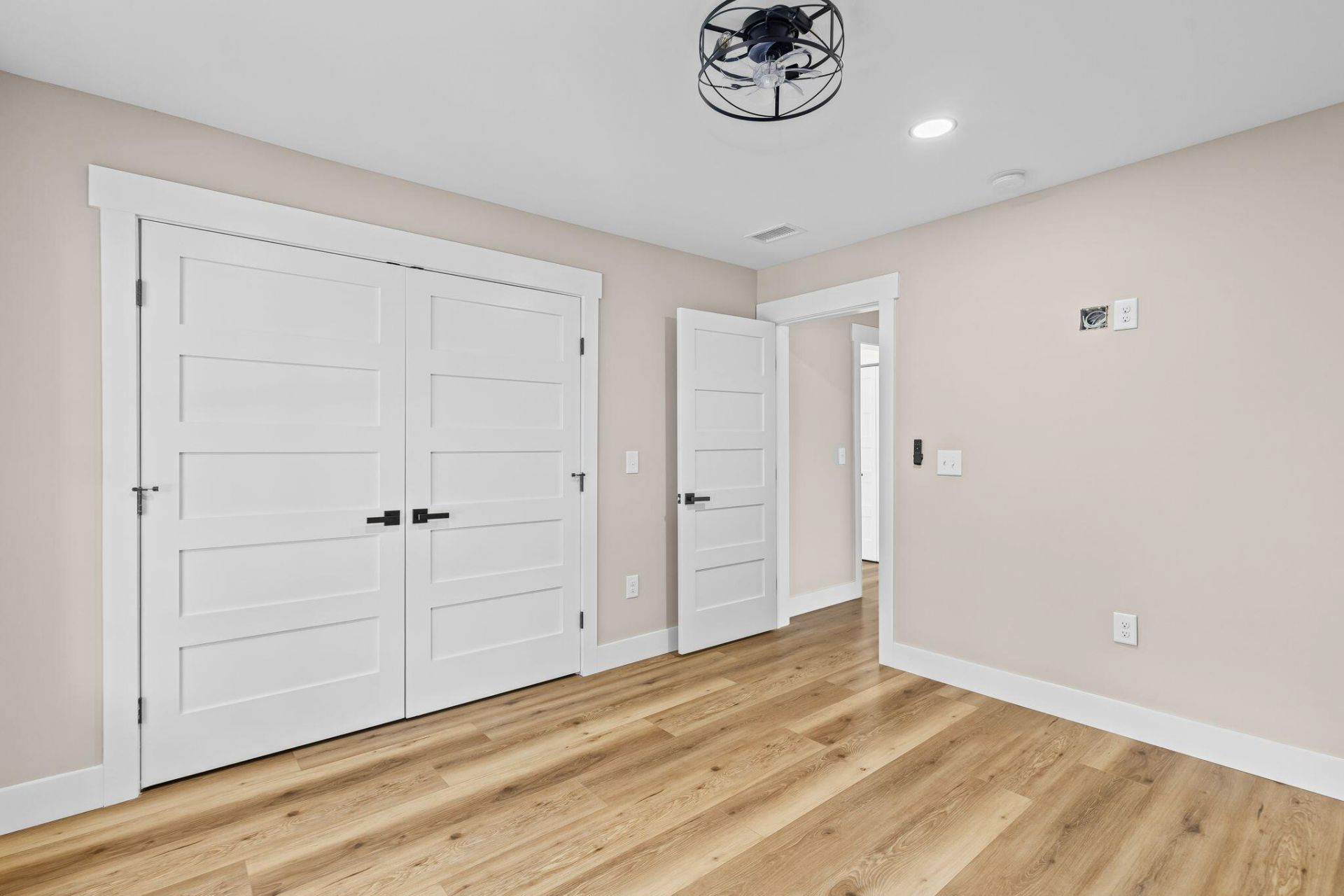 1216 Old Towne Road Photo 32