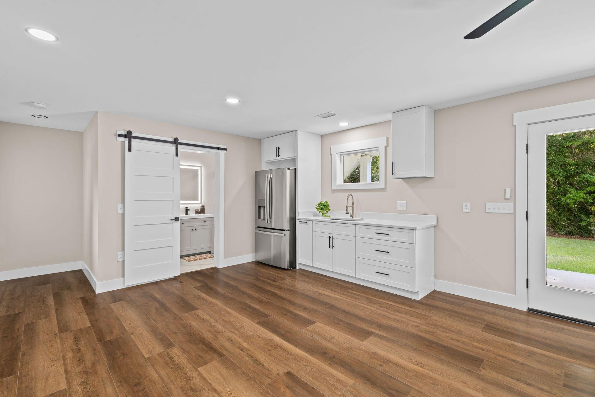 1216 Old Towne Road Photo 45