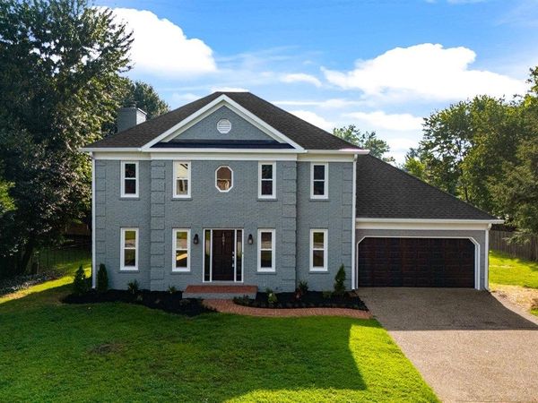 1881 Woodhollow Way, Bowling Green, KY 42101