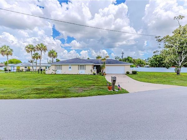 1618 Country Club PKWY , LEHIGH ACRES, FL 33936
