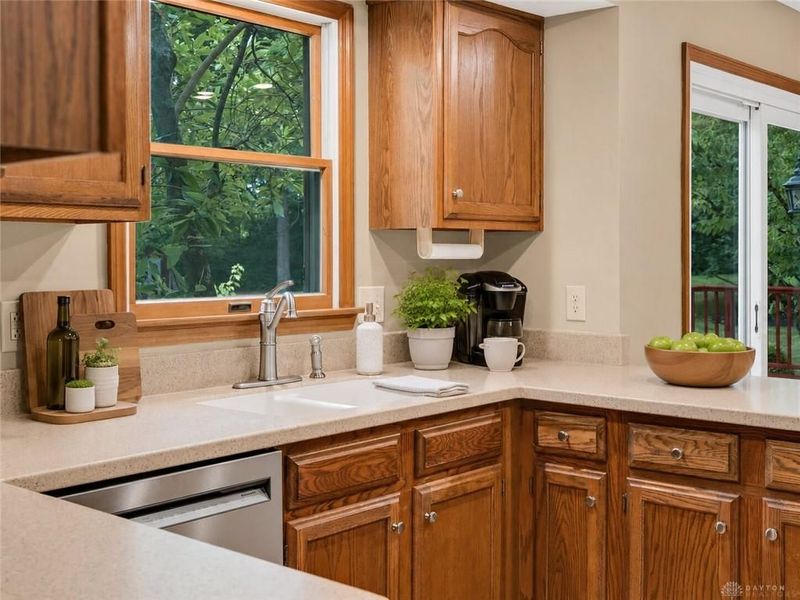 2205 Ivy Crest Drive, Bellbrook, OH 45305 Photo 10