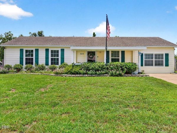 3018 Yorkshire Drive, Deltona, FL 32738