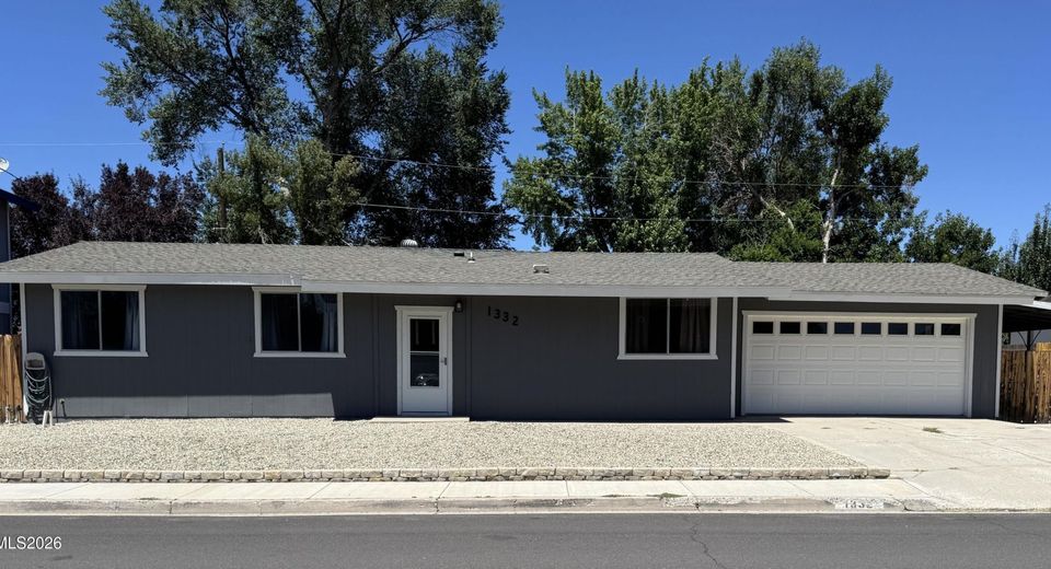 1332 Toiyabe Avenue, Gardnerville, NV 89410 Photo