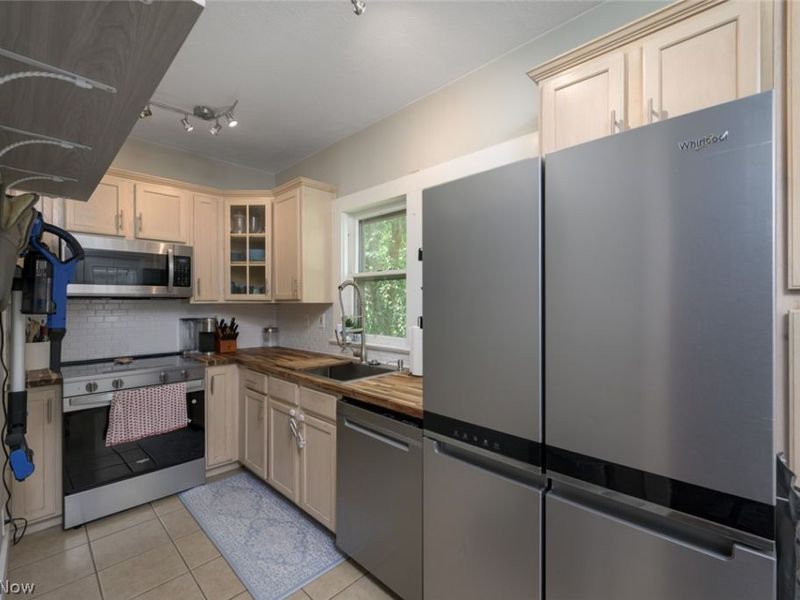 638 S Depeyster Street, Kent, OH 44240 Photo 11