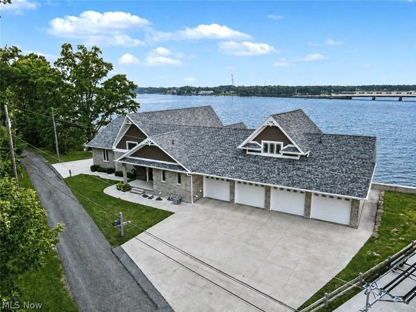 16986 Headland Avenue, Lake Milton, OH 44429