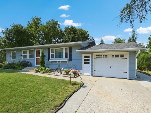 1719 Olwien Street, Brookings, SD 57006