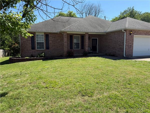311 Wilson Drive , Gentry, AR 72734