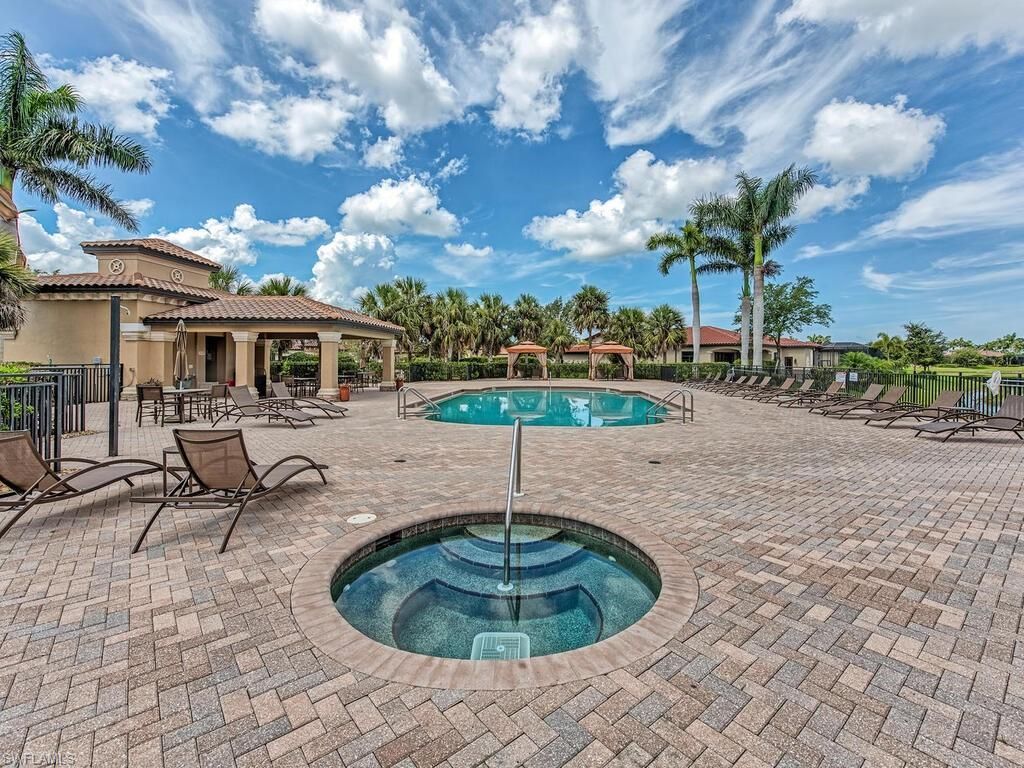 9115 Napoli Ct, Unit 101, Naples, FL 34113 Photo