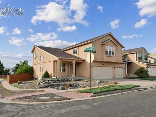 5604 Mountain Garland Drive, Colorado Springs, CO 80923