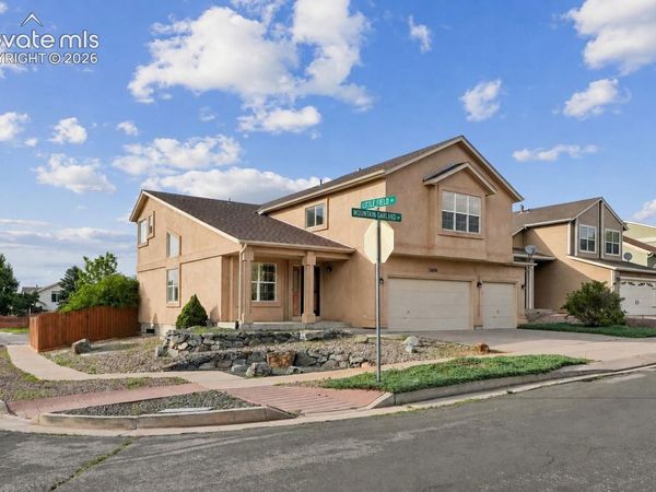 5604 Mountain Garland Drive, Colorado Springs, CO 80923