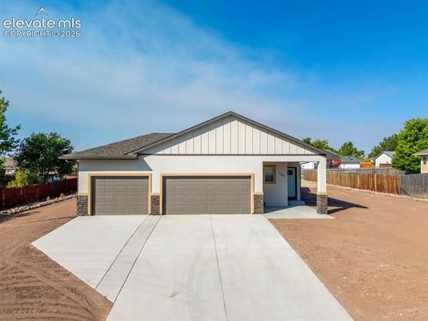 175 S Wiggins Drive, Pueblo West, CO 81007