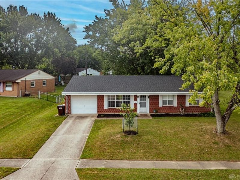 88 Jan Court, Fairborn, OH 45324 Photo 2