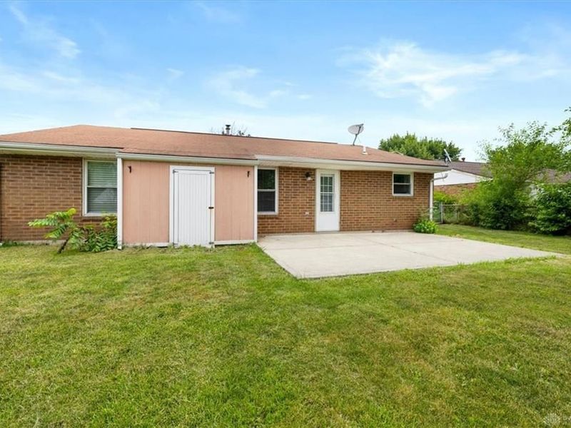 6124 Little Creek Court, Dayton, OH 45424 Photo 32