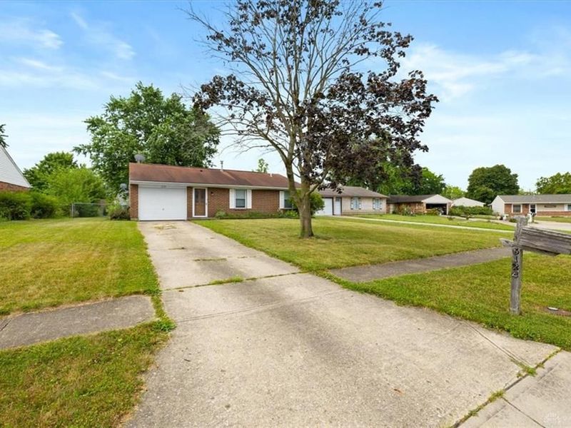 6124 Little Creek Court, Dayton, OH 45424 Photo 5