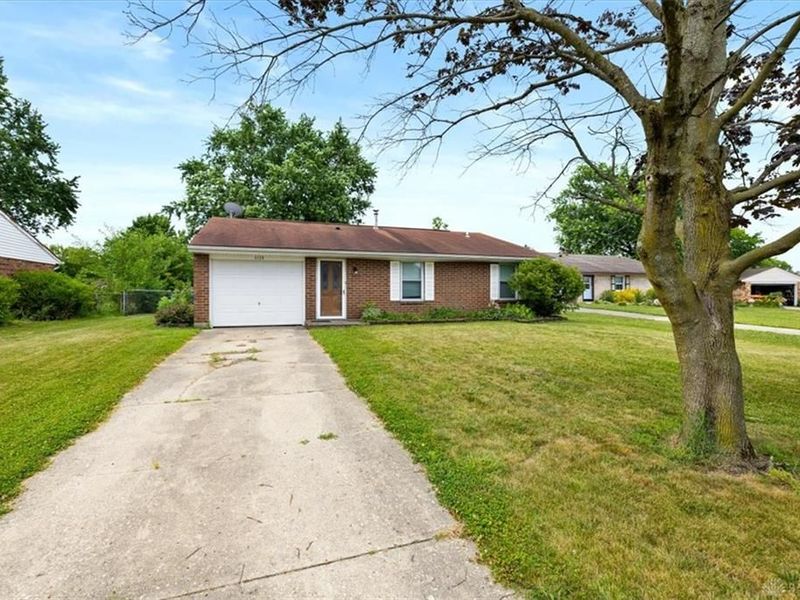 6124 Little Creek Court, Dayton, OH 45424 Photo 6