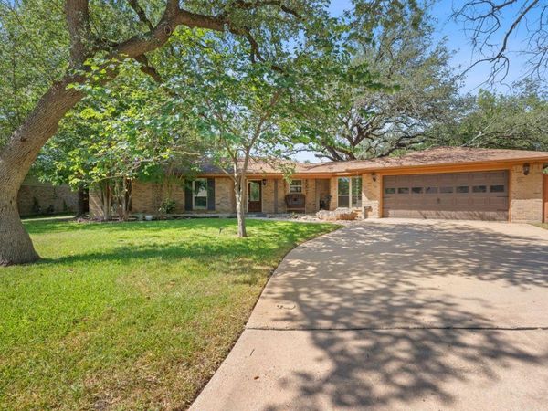 2002 Terry LN, Georgetown, TX 78628