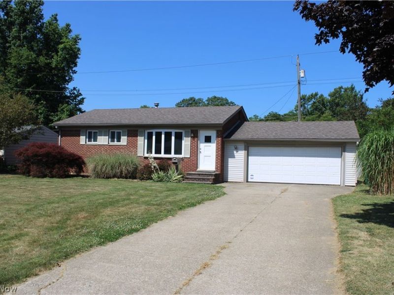 6426 Ambrose Drive, Mentor, OH 44060 Photo 2