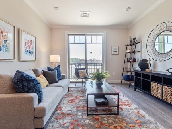 69 Foundry St., Unit 403, Wakefield, MA 01880