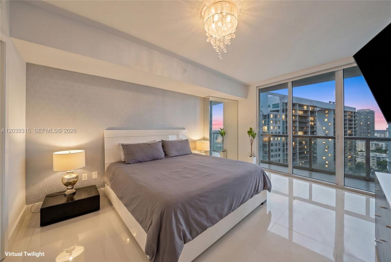 485 Brickell Ave , Unit 3707, Miami, FL 33131 Photo
