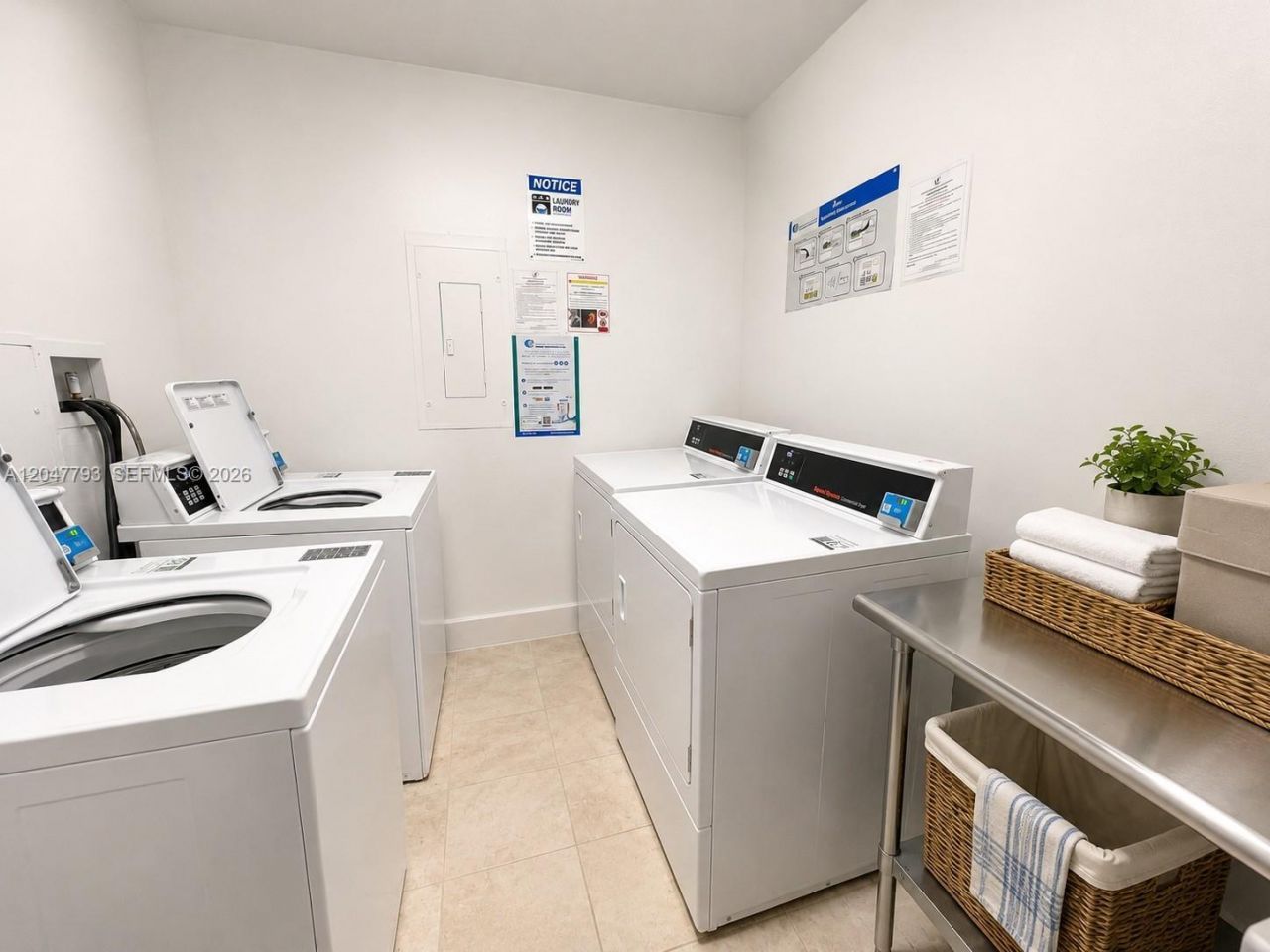 2801 NE 183rd St , Unit 208W, Aventura, FL 33160 Photo