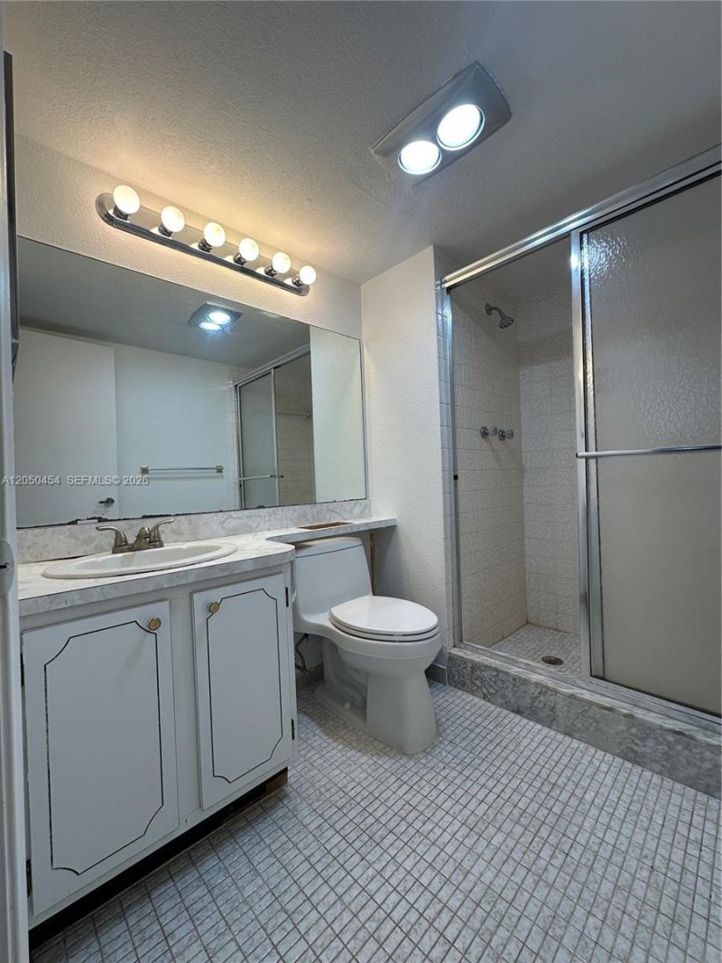 8940 S Hollybrook Blvd , Unit 201, Pembroke Pines, FL 33025 Photo