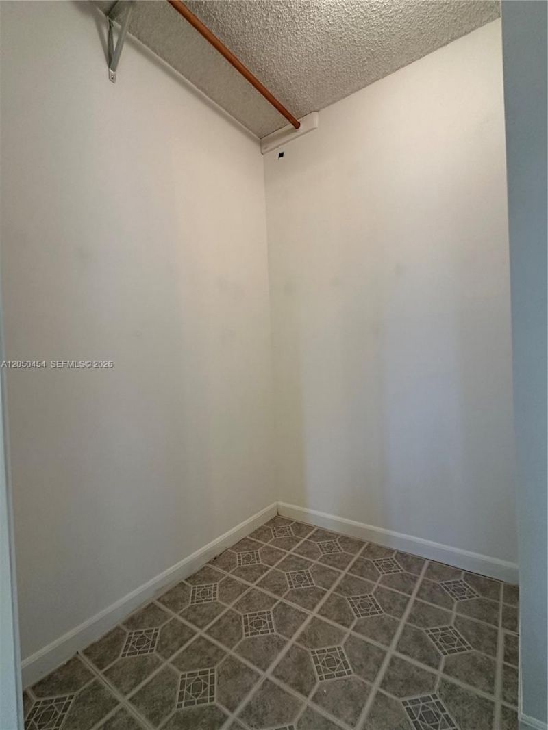 8940 S Hollybrook Blvd , Unit 201, Pembroke Pines, FL 33025 Photo