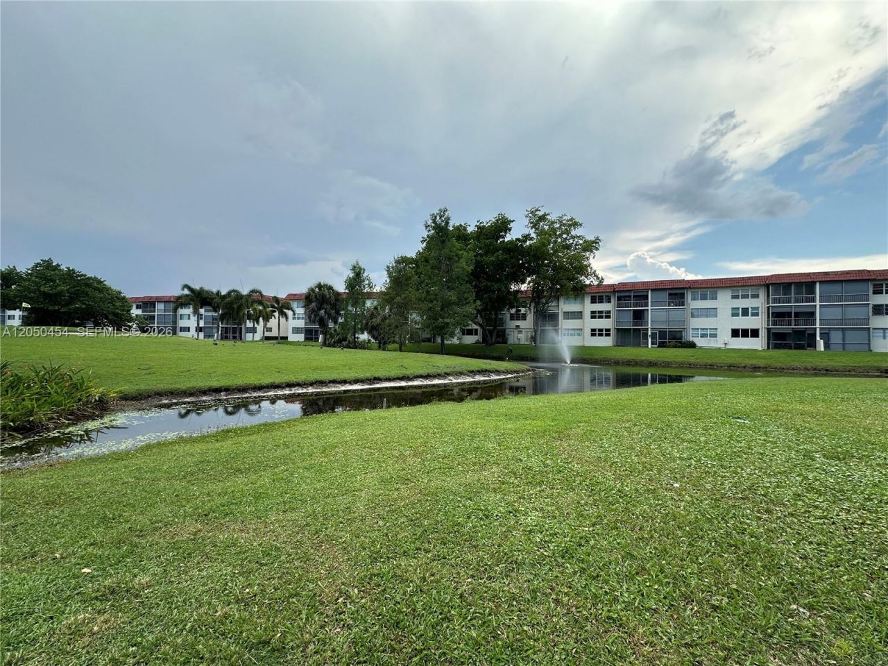 8940 S Hollybrook Blvd , Unit 201, Pembroke Pines, FL 33025 Photo