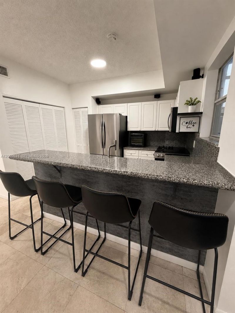 5230 NW 109th Ave , Unit 4, Doral, FL 33178 Photo