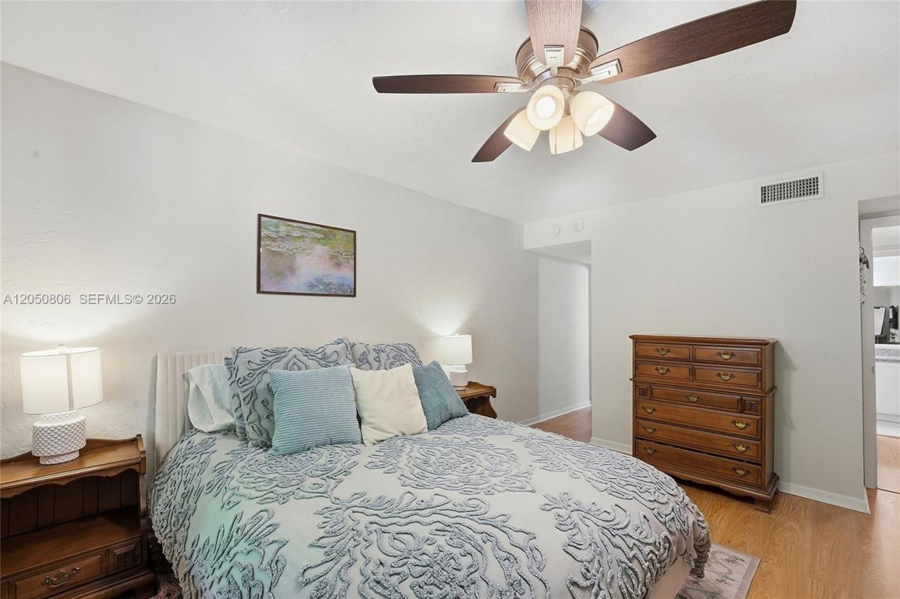 1205 Mariposa Ave, Unit 403, Coral Gables, FL 33146 Photo