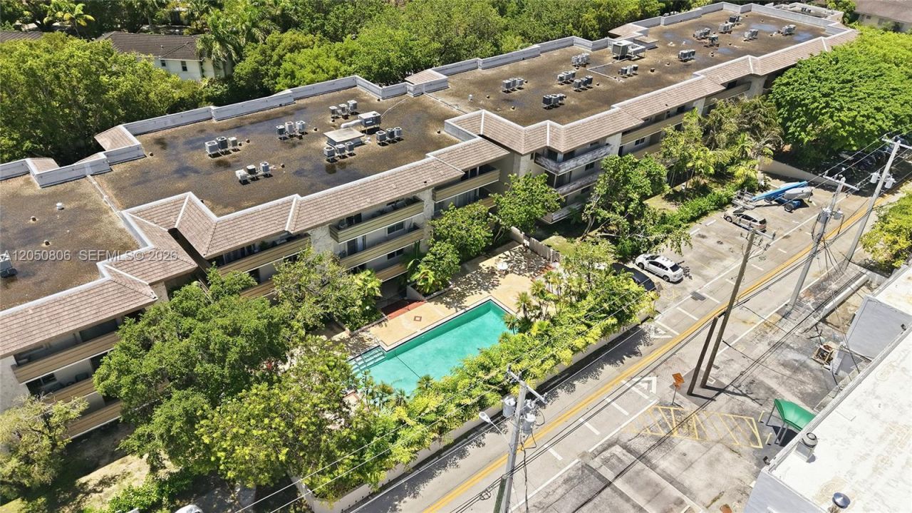 1205 Mariposa Ave, Unit 403, Coral Gables, FL 33146 Photo