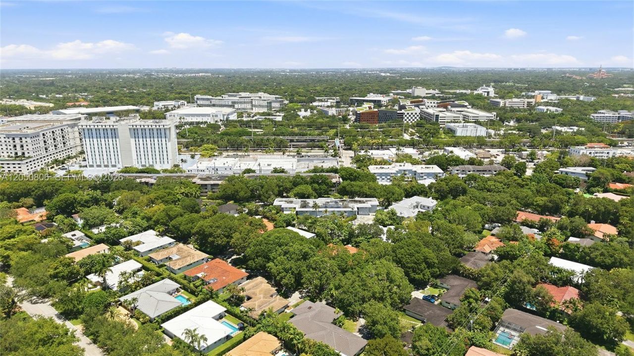 1205 Mariposa Ave, Unit 403, Coral Gables, FL 33146 Photo