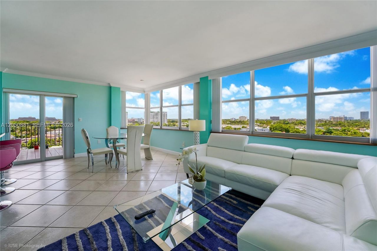 11930 N Bayshore Dr, Unit 909, North Miami, FL 33181 Photo