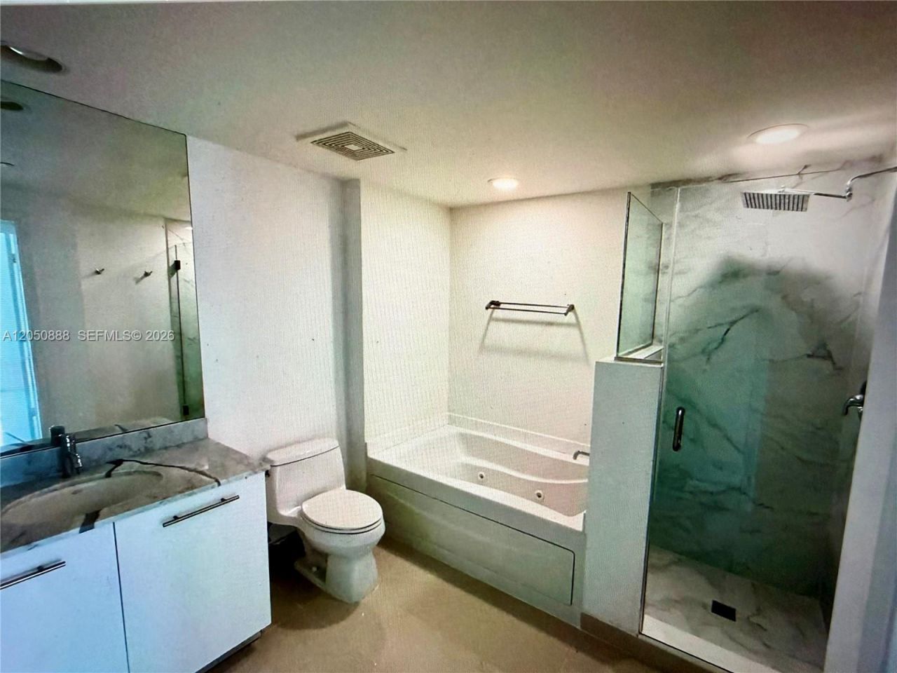 500 Brickell Ave, Unit 2003, Miami, FL 33131 Photo
