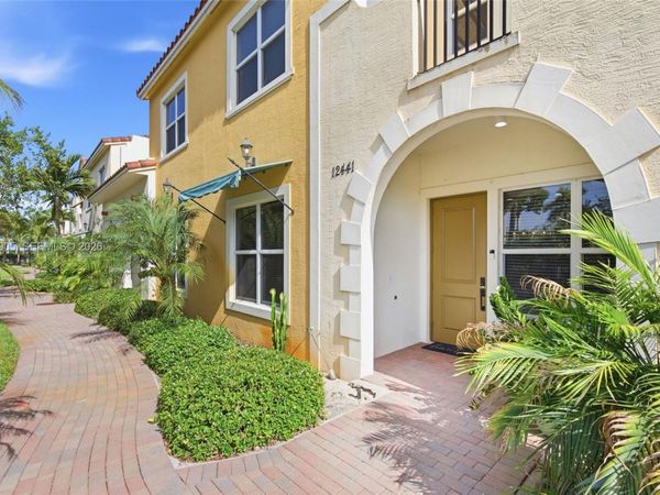 12441 NW 18th Ct , Pembroke Pines, FL 33028