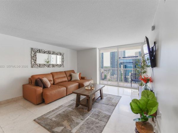 1200 Brickell Bay Dr , Unit 2324, Miami, FL 33131