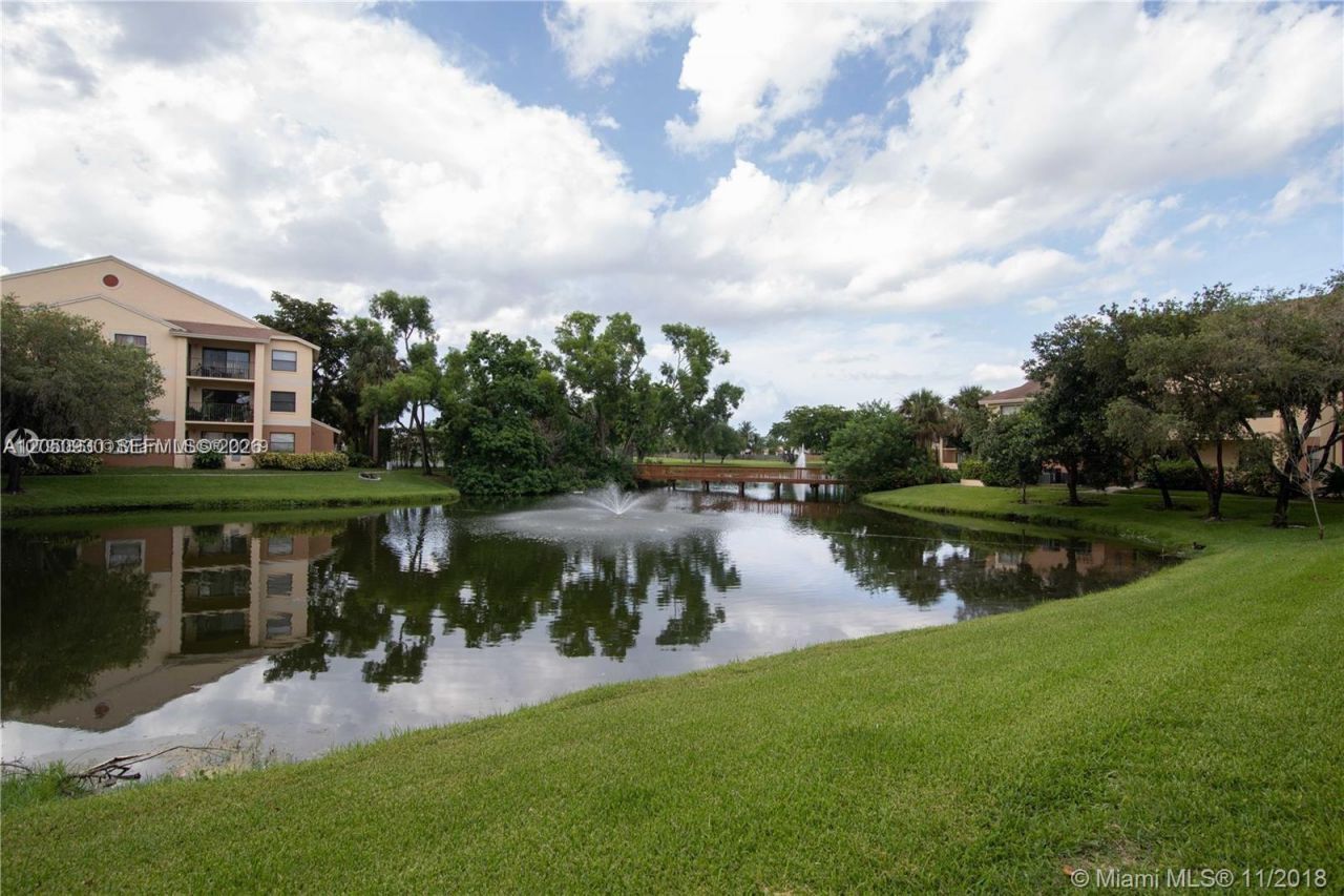 9999 Summerbreeze Dr , Unit 403, Sunrise, FL 33322 Photo
