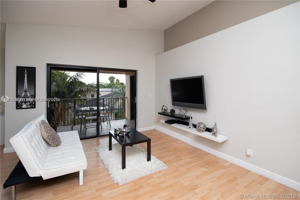 9999 Summerbreeze Dr , Unit 403, Sunrise, FL 33322 Photo